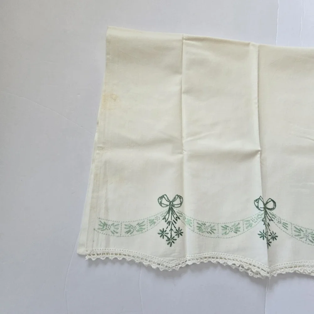 Vintage Embroidery Floral Pillowcases PAIR Cottage Core Granny Boho Green Floral
